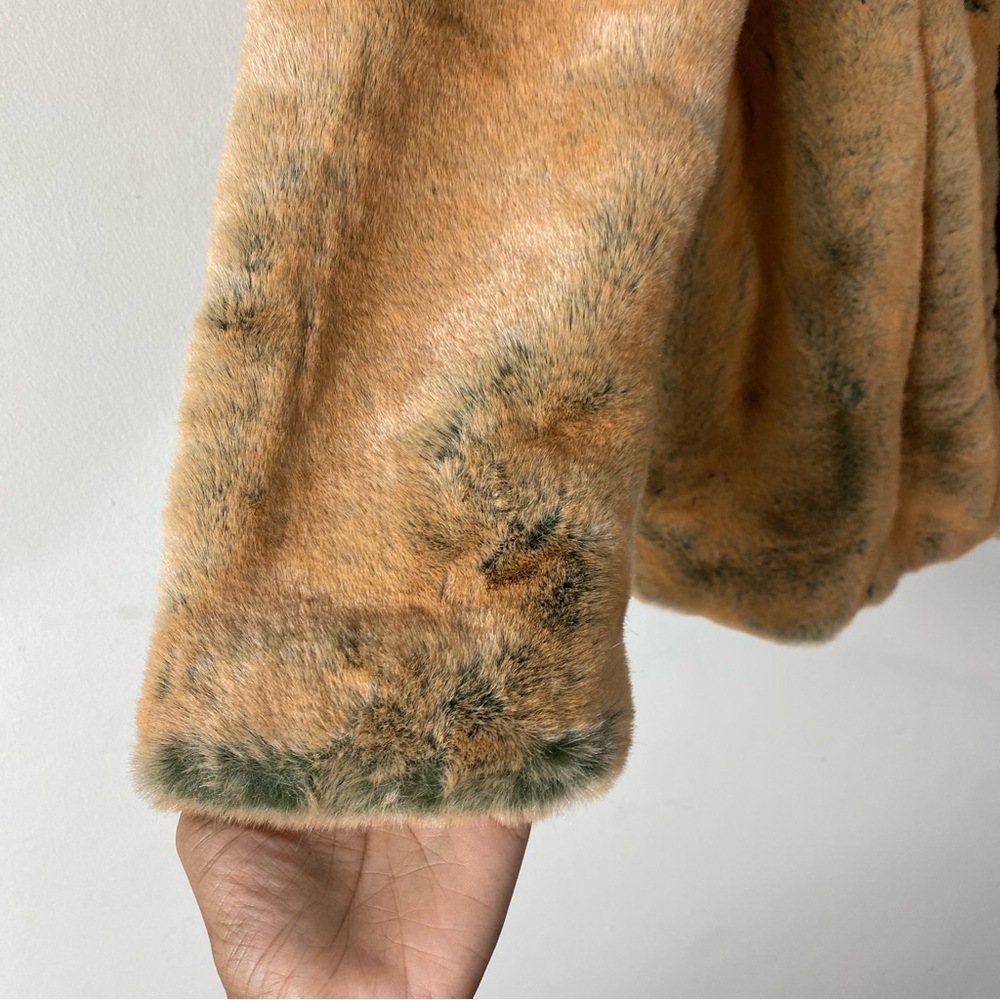 VINTAGE ANTHROPOLOGIE Oversized Faux Fur Coat Orange Brown with Gray hues - M - Picture 6 of 14